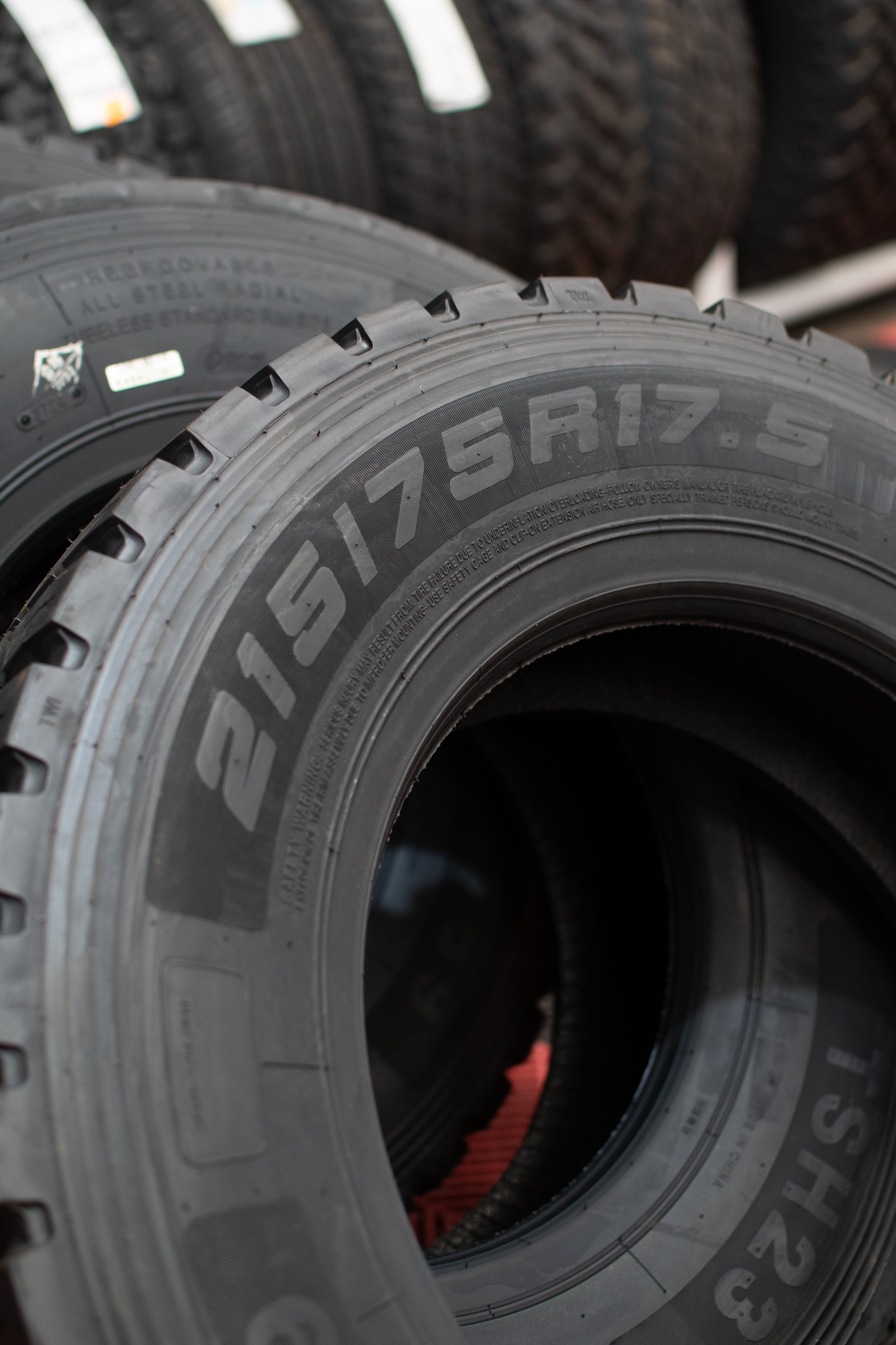 Llanta 215/75R17.5 Teerex TDM759 18PR Tracción