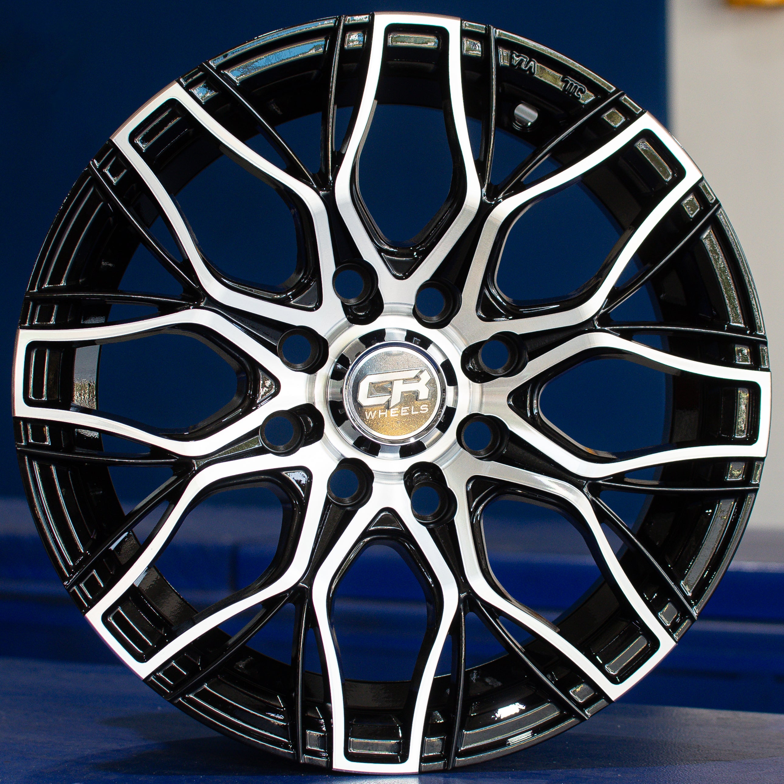 13X5,5 8H 100/114,3 SET DE RINES 13" CR WHEELS 3366 BLACK/POLISHED